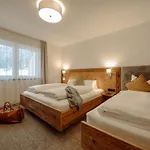 Wiederkehr * Flachau